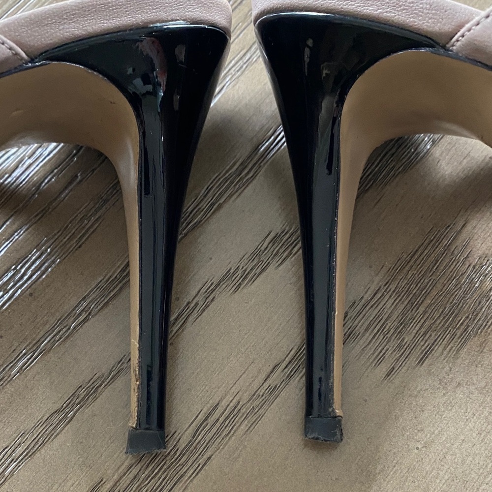 Valentino Rock Stud Black and Tan Studded Heels EU size 40 - Picture 7 of 16